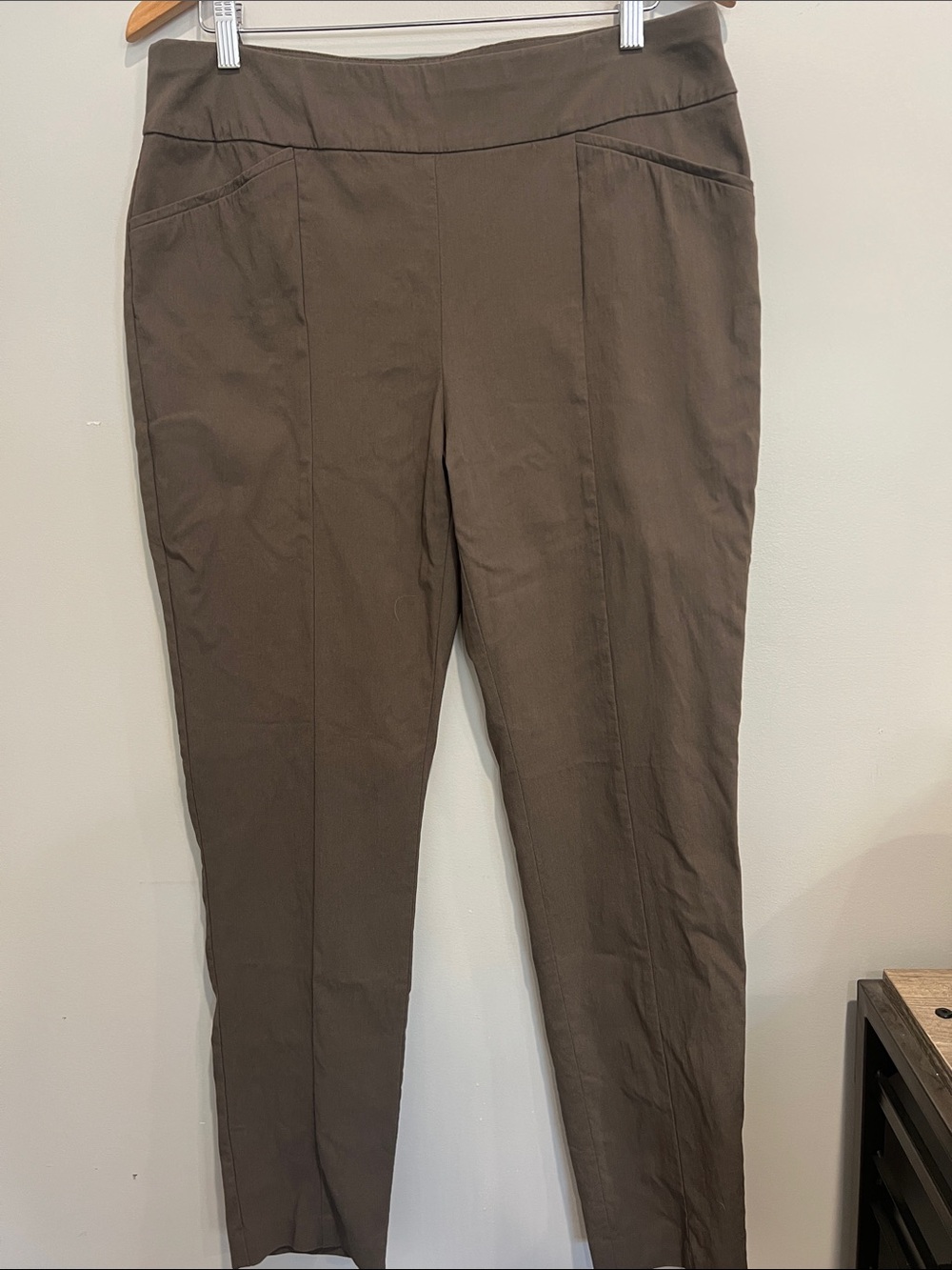 Chico's Brown Slim Stretch Dress Pants size 12 casual versatile